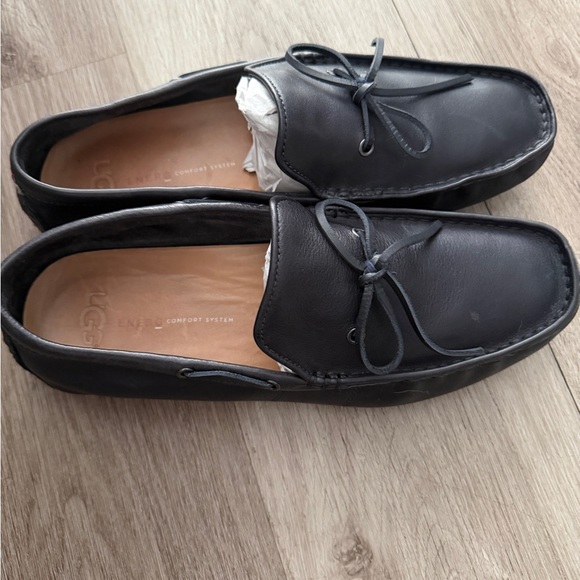 UGG Shoes - UGG Black Leather Bow Loafers flats Size 10